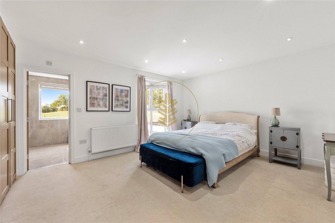 House in Mill Hill, Barnet, England 3 - 19089310