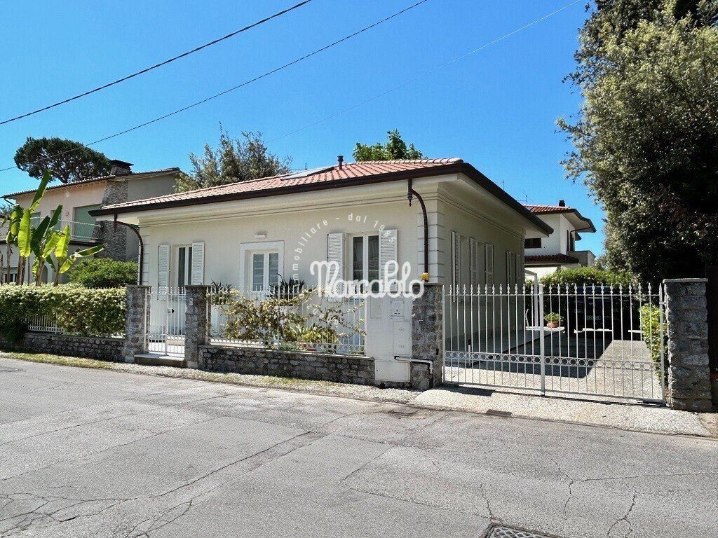 Villa a Pietrasanta, Toscana, Italia 1 - 19087324