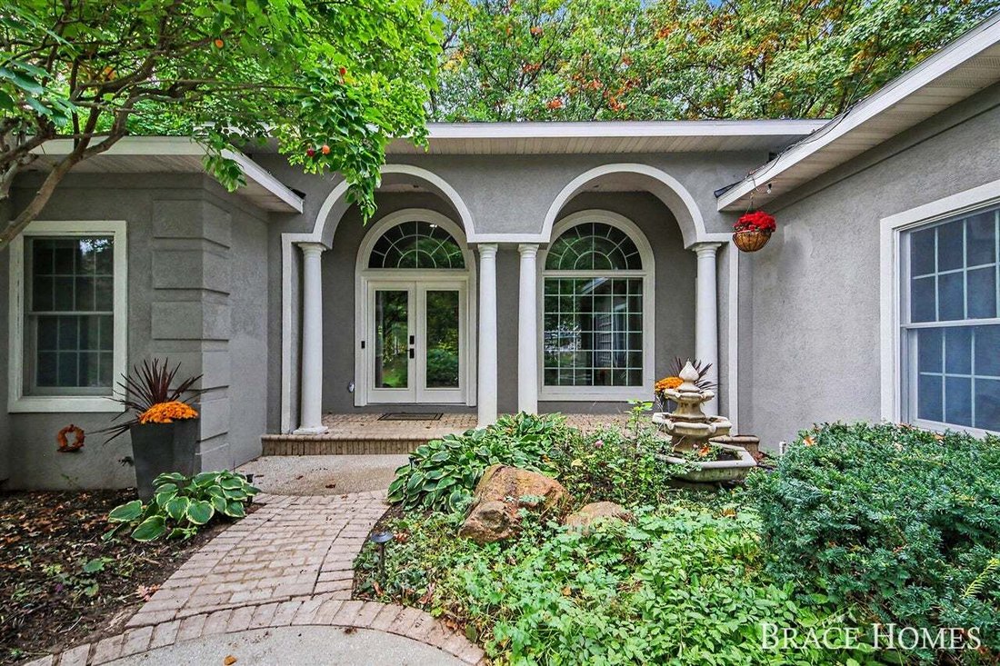 Maison à Caledonia, Michigan, États-Unis 2 - 19089547
