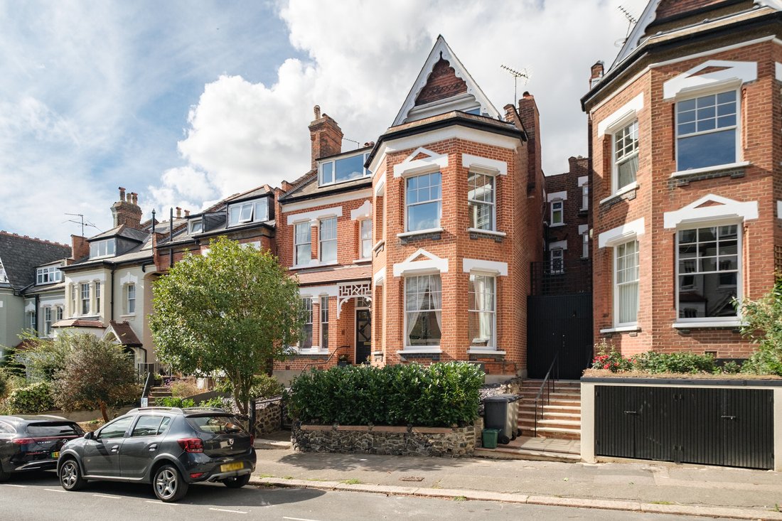 House in Muswell Hill, Haringey, England 1 - 19092013