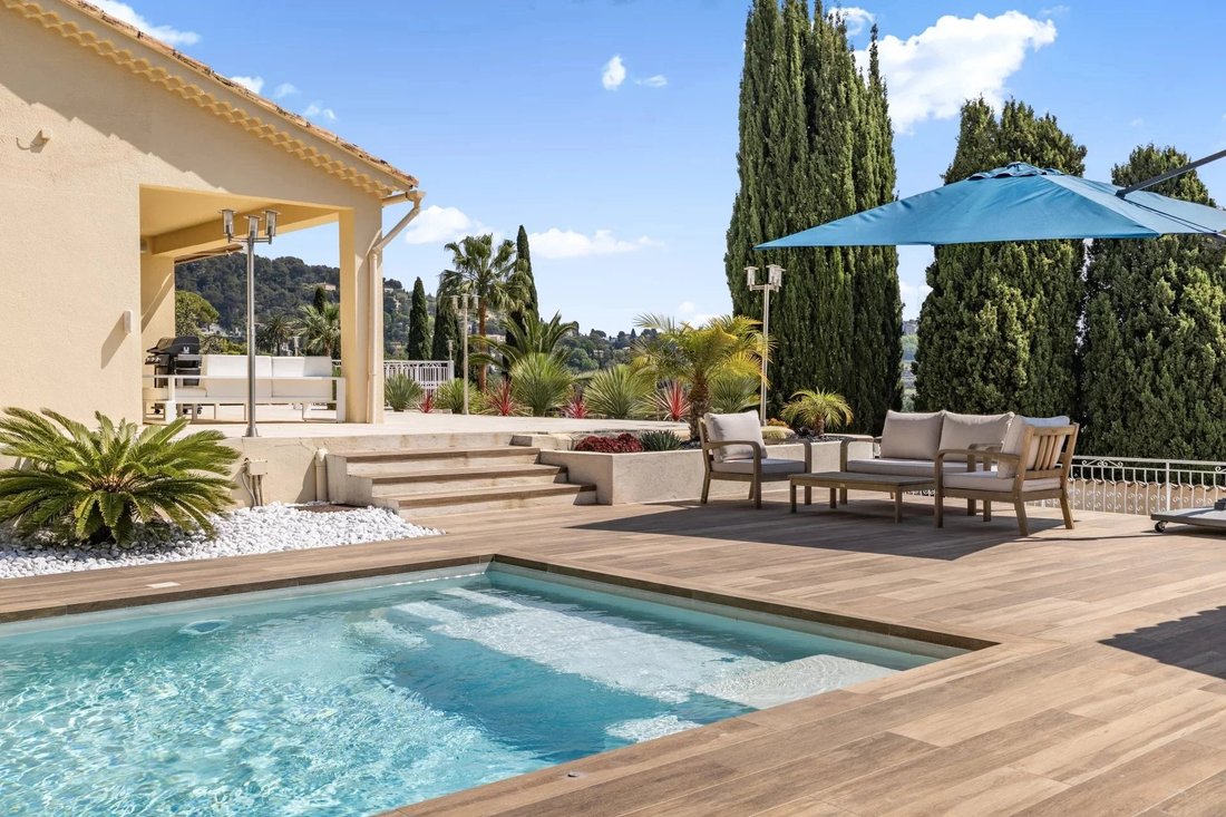 Villa in Quartiers Est les Salettes-Les Campons, La Colle-sur-Loup, Frankreich 1 - 19087657