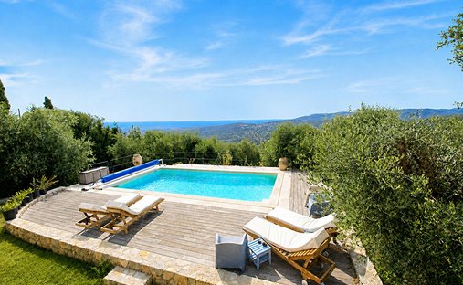 Villa in Spéracèdes, Provence-Alpes-Côte d'Azur, Frankreich 1