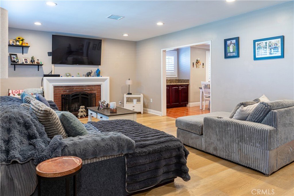 House in Downey, California, United States 5 - 19091616