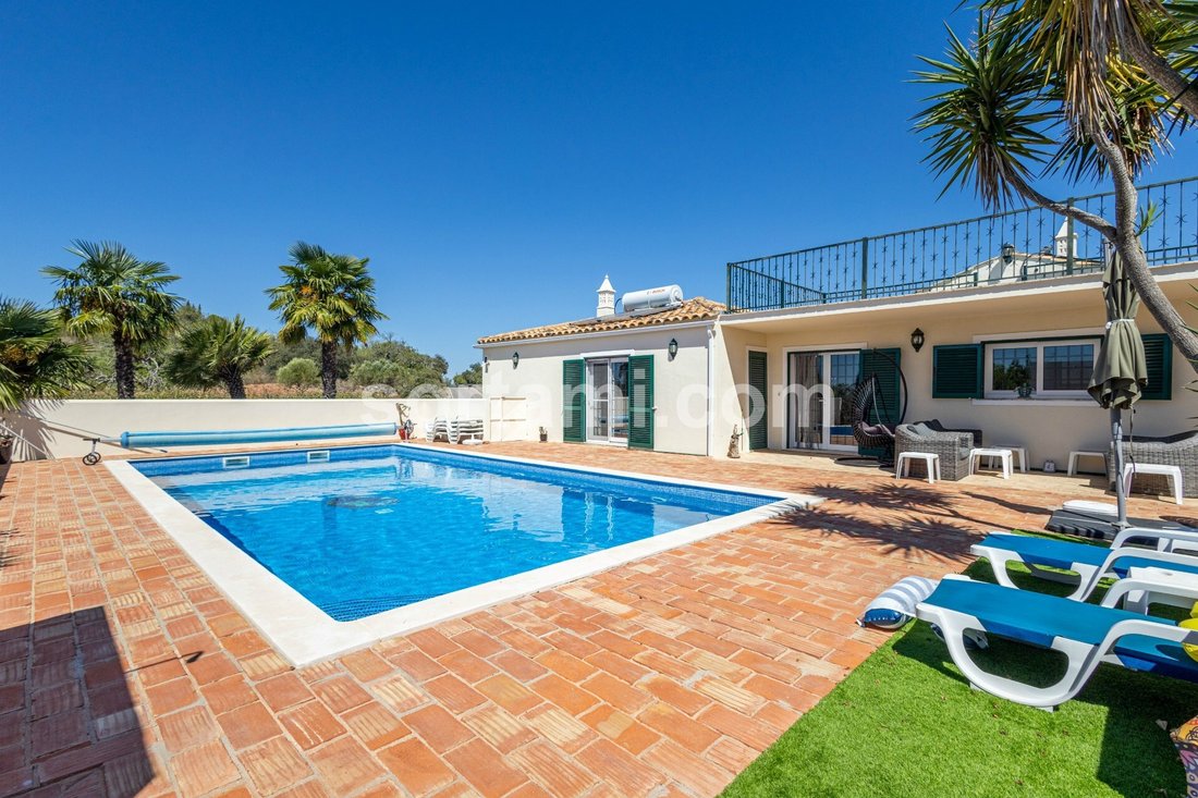 Casa a Alte, Algarve, Portogallo 1 - 19090571