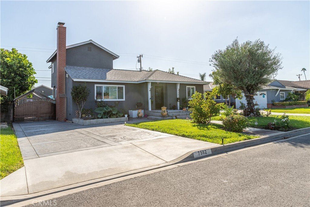 House in Downey, California, United States 1 - 19091616