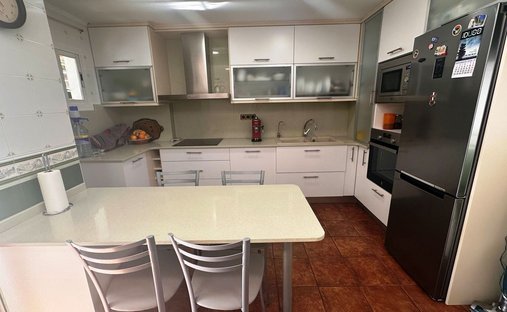 Chalet in Pineda de Mar, Katalonien, Spanien 1