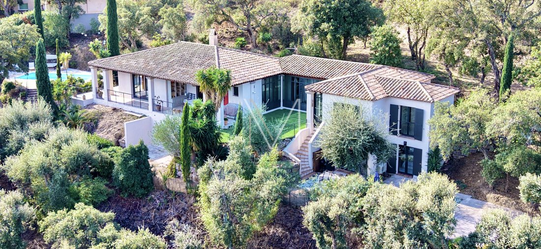 Villa in Le Plan-de-la-Tour, Provence-Alpes-Côte d'Azur, Frankreich 1 - 19090578