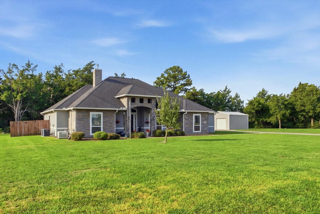 House in Baytown, Texas, United States 2 - 19090305