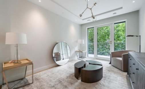 Apartment in Pimlico, Westminster, England 1