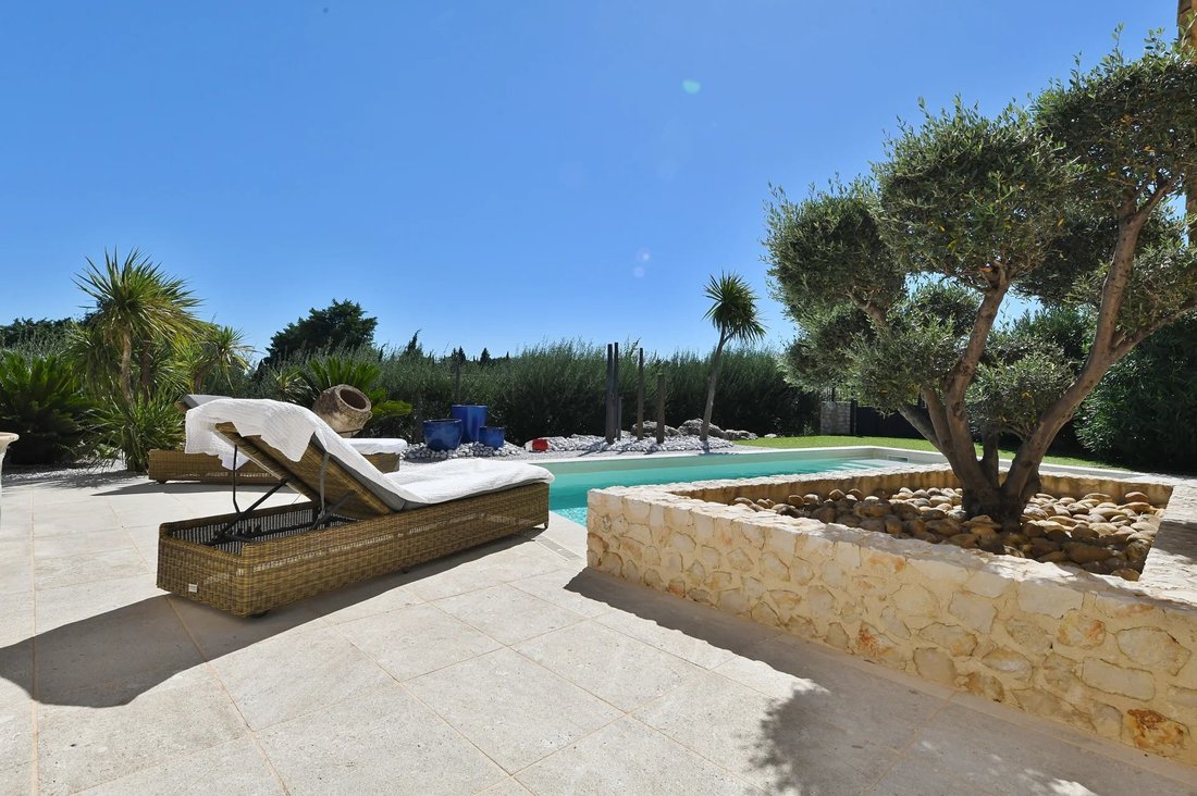 Finca en Uzès, Occitania, Francia 3 - 19090791