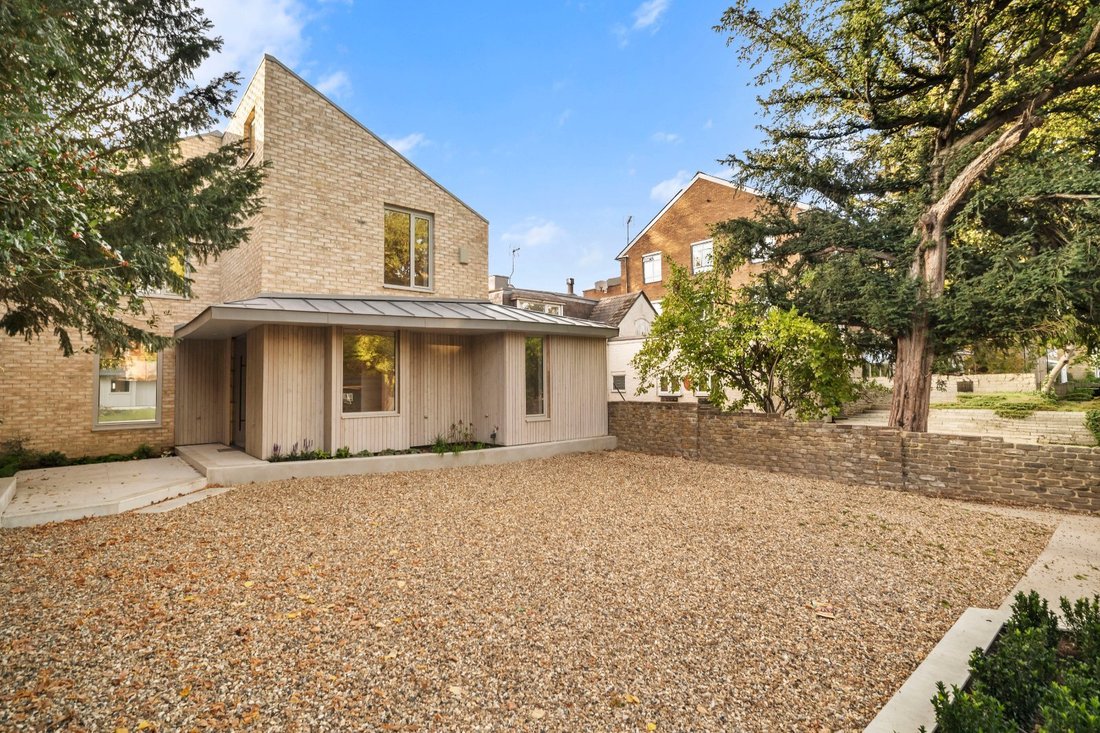 House in Castelnau, Richmond Upon Thames, England 1 - 19090590