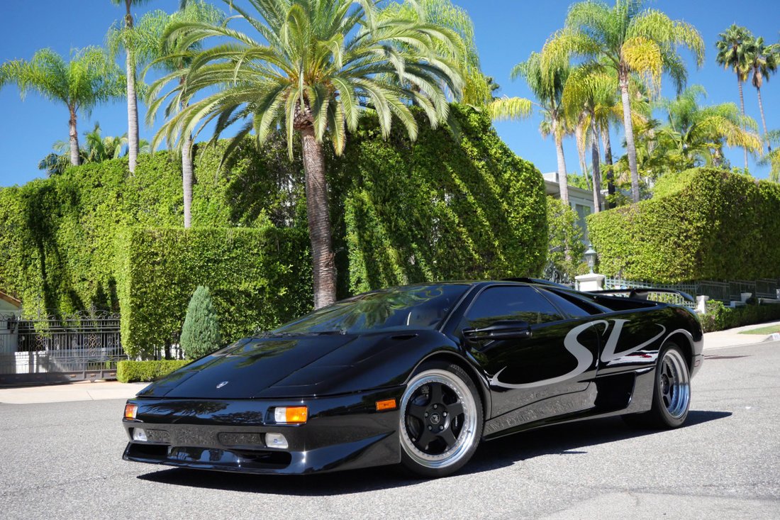 Coupe in West Hollywood, CA, United States 2 - 19089018