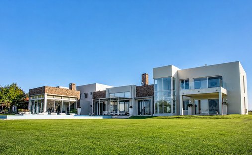 Chalet in La Capuera, Departamento Maldonado, Uruguay 1