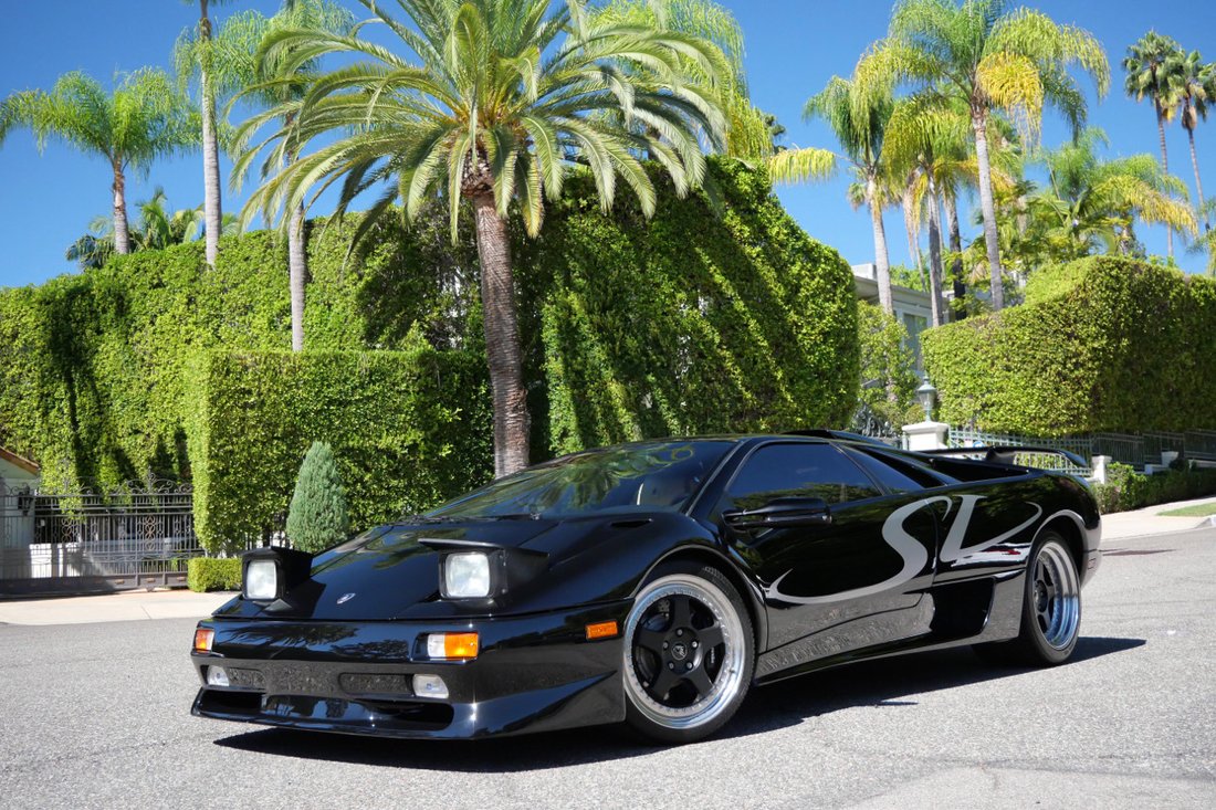 Coupe in West Hollywood, CA, United States 3 - 19089018