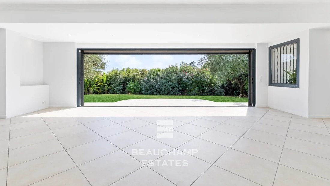 Casa a Mougins, Provenza-Alpi-Costa Azzurra, Francia 5 - 19092464