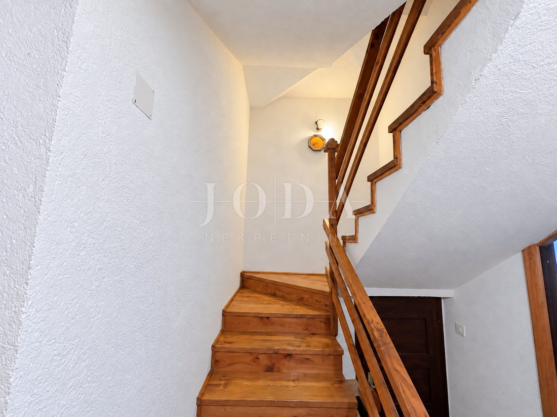 Maison à Karlobag, Comitat de Lika-Senj, Croatie 2 - 19092303