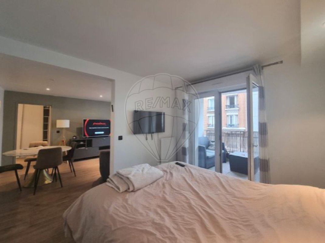 Apartment in Henri Barbusse, Levallois-Perret, France 5 - 19092626