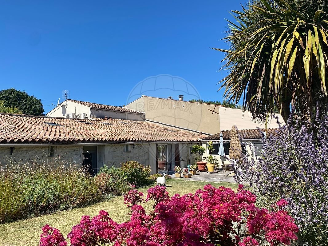 House in Semussac, Nouvelle-Aquitaine, France 2 - 19092586