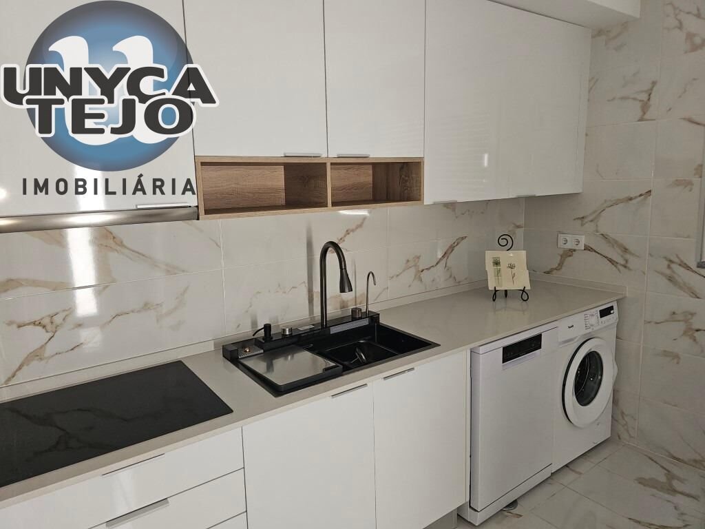 Apartment in Barreiro e Lavradio, Setubal, Portugal 2 - 19092338