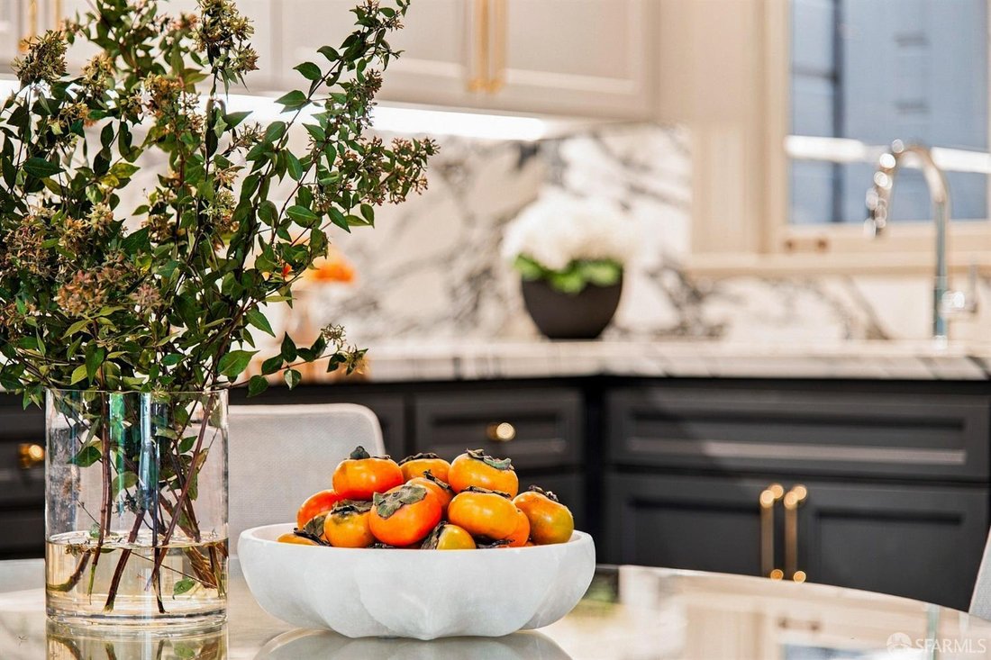Condo in San Francisco, California, United States 3 - 19092413