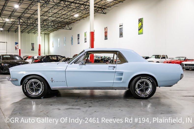 Coupe in Plainfield, United States 4 - 19092340
