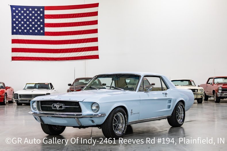 Coupe in Plainfield, United States 3 - 19092340