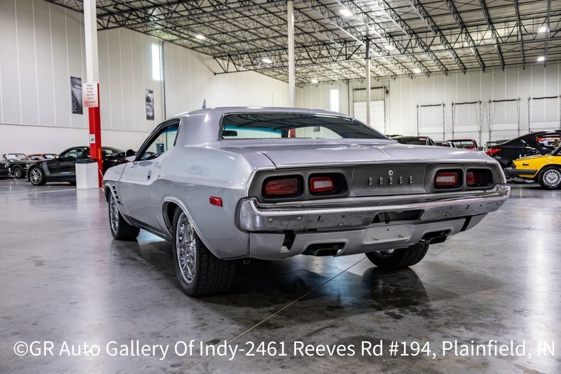 Coupe in Plainfield, United States 4 - 19092566