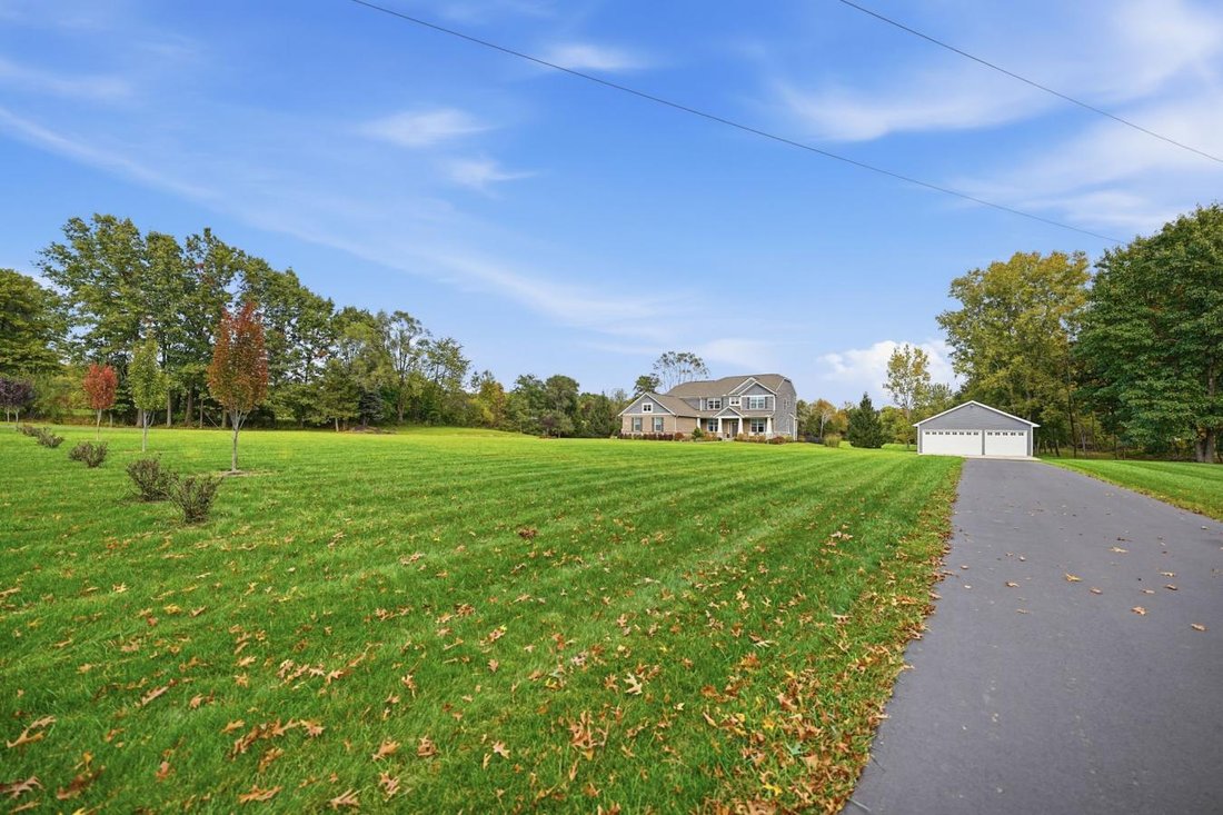 House in Brighton, Michigan, United States 3 - 19092587