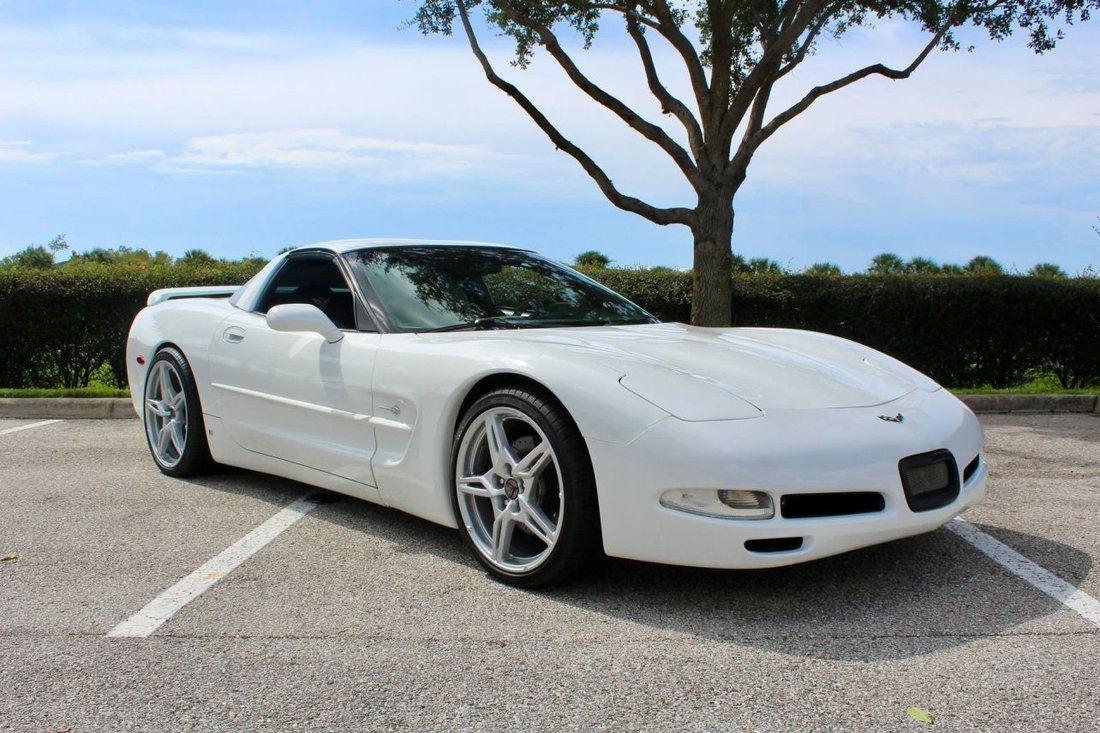 Coupe in Sarasota, FL, United States 4 - 19093238
