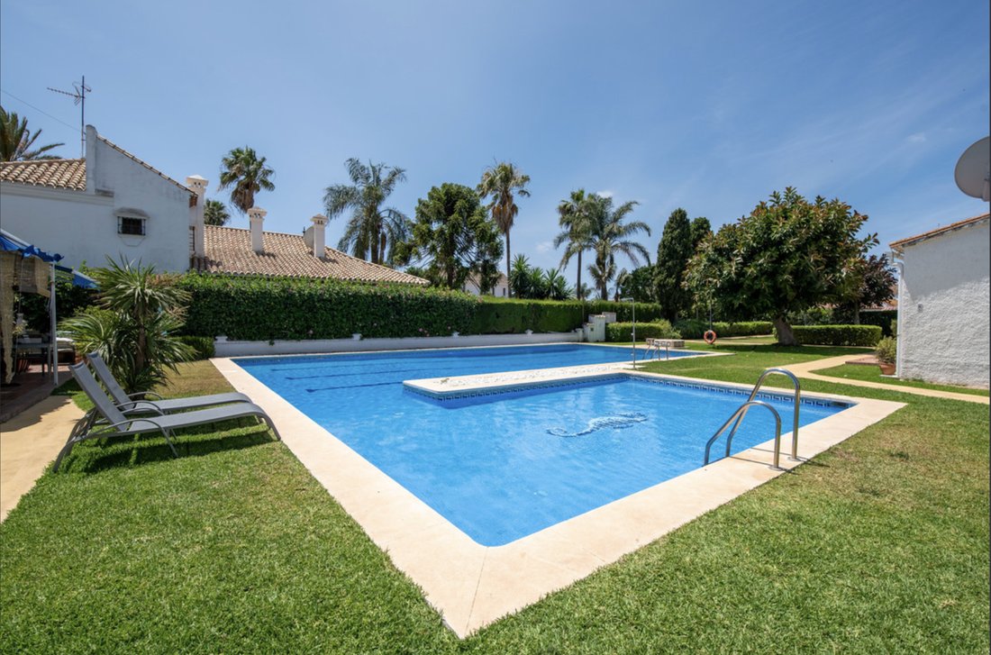 Casa a San Pedro de Alcántara, Andalusia, Spagna 1 - 19092825