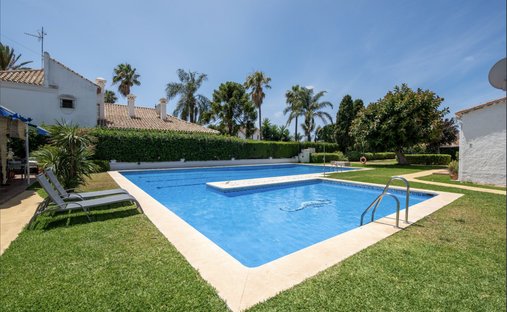 Casa en San Pedro Alcántara, Andalucía, España 1