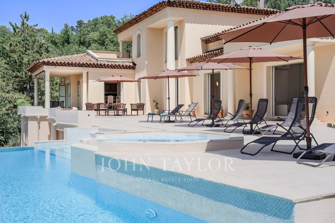 House in Châteauneuf-Grasse, Provence-Alpes-Côte d'Azur, France 4 - 19092589