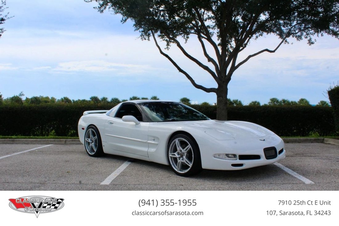 Coupe in Sarasota, FL, United States 1 - 19093238