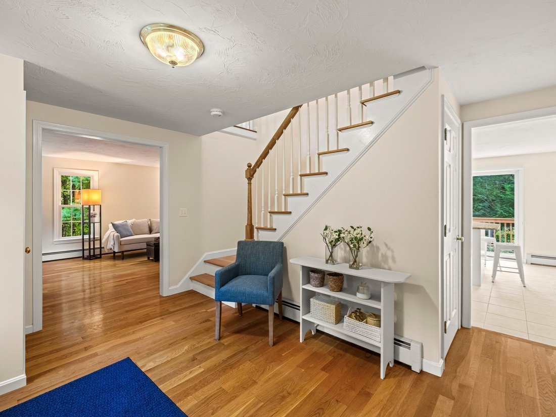 House in Shrewsbury, Massachusetts, United States 3 - 19093291
