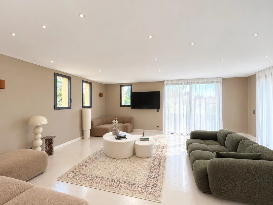 Villa en Mougins, Provenza-Alpes-Costa Azul, Francia 3 - 19092559