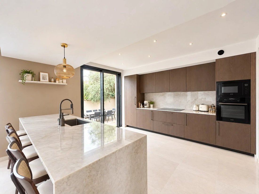 Villa en Mougins, Provenza-Alpes-Costa Azul, Francia 2 - 19092559