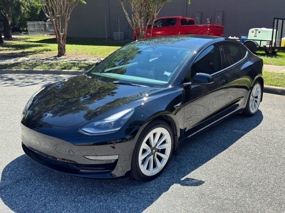 Sedan in Orlando, FL, United States 1 - 19093106