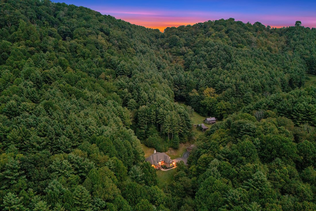 Maison à Cove Creek, Caroline du Nord, États-Unis 4 - 19093445