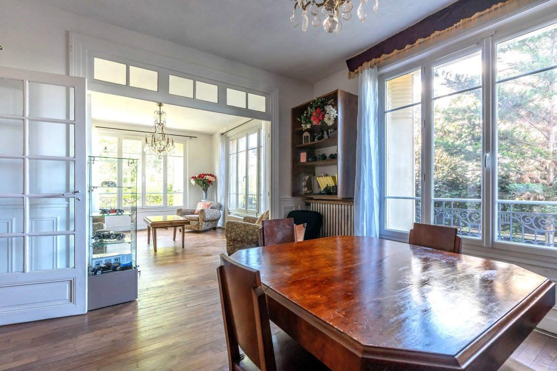 House in Fontenay-sous-Bois, Ile-de-France, France 5 - 19093521