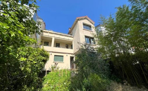 Casa en Meseta Oeste, Suresnes, Francia 1