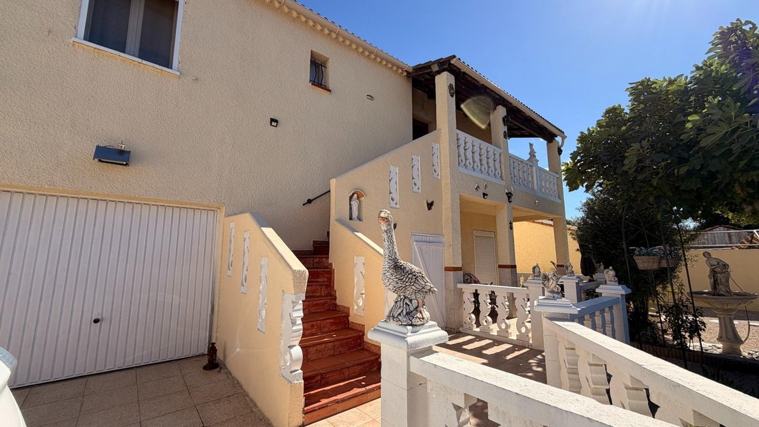 House in Marignane, Provence-Alpes-Côte d'Azur, France 1 - 19093494