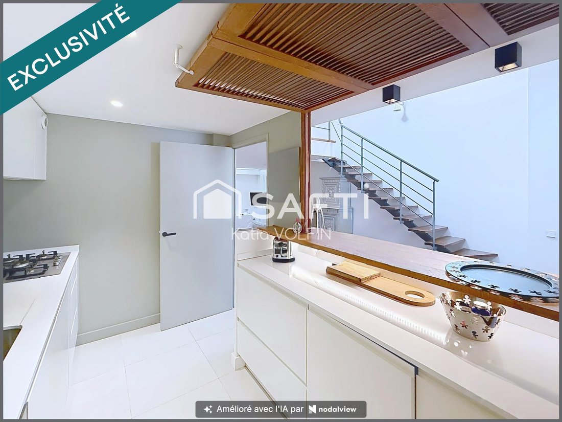 Apartment in Saint Lambert, 7e Arrondissement, Marseille 4 - 19058620