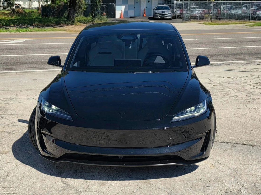 Sedan in Orlando, FL, United States 3 - 19092988
