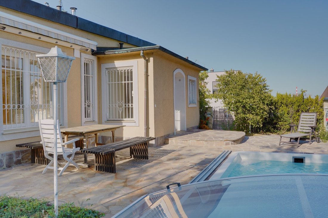 Bungalow en Klosterneuburg, Baja Austria, Austria 1 - 19092900