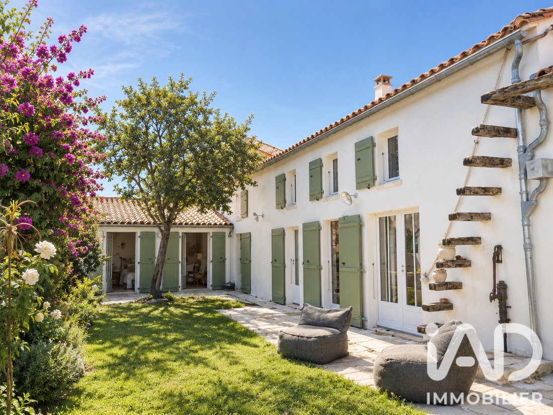 Casa a Saint-Martin-de-Ré, Nuova Aquitania, Francia 2 - 19093655