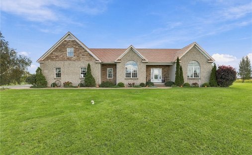 House in Stafford, New York, United States 1