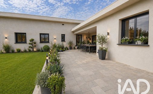 Casa en Caumont-sur-Durance, Provenza-Alpes-Costa Azul, Francia 1
