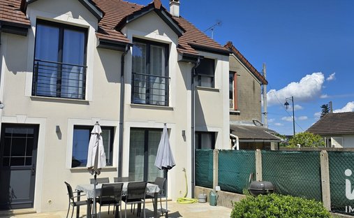 House in La Garenne-Saules-Forêt de Sénart, Montgeron, France 1