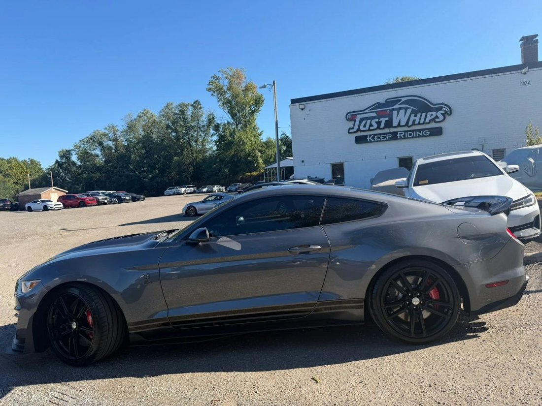Coupe in Greensboro, NC, United States 2 - 19093038