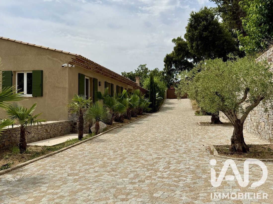 Maison à La Garde-Freinet, Provence-Alpes-Côte d'Azur, France 3 - 19093705
